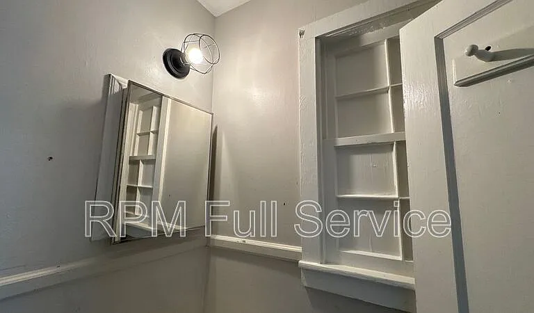 423 Maple St #B — Photo 14