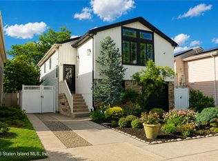 27 Tynan St, Staten Island, NY 10312