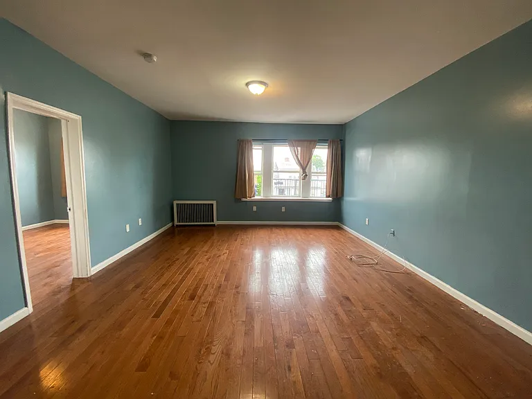 45-47 Cedar Ave #11 — Photo 2