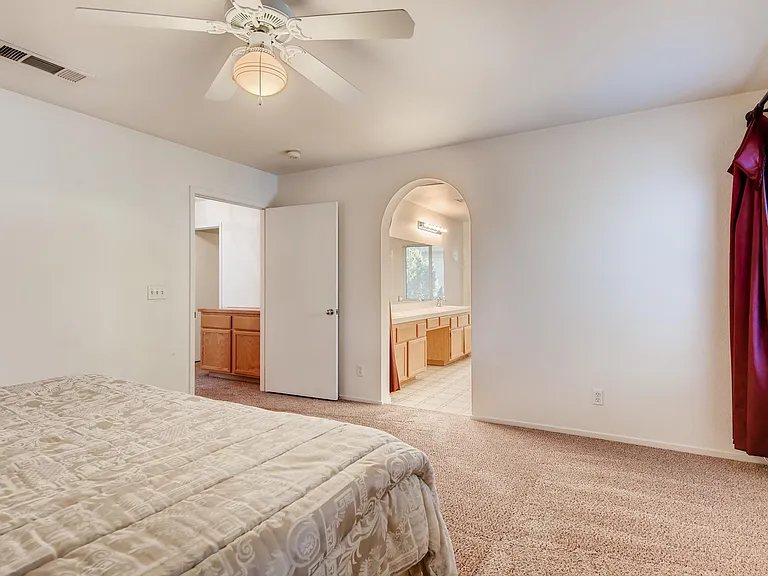 1409 Silk Tassel Dr — Photo 17