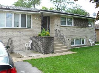 7407 Sholer Ave, Bridgeview, IL 60455