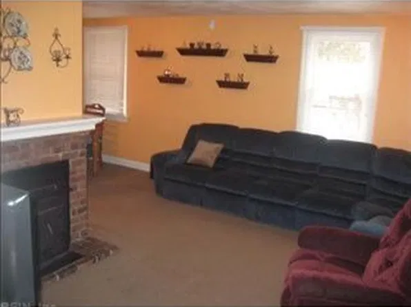 3577 Gatling Ave, Norfolk, VA 23502