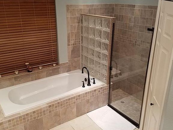 5th image of 5415 Dorrington Ln