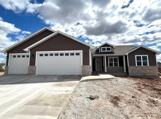 N9036 Cedar Ct, Menasha, WI 54952
