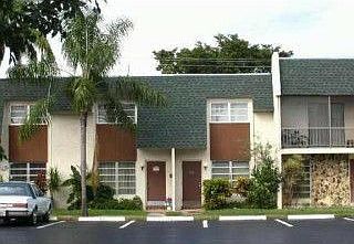 1st image of 5245 SW 40th Ave