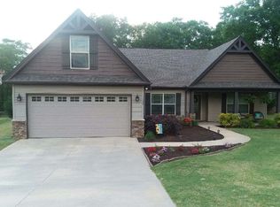 124 Long Creek Ct, Inman, SC 29349