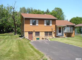 475 Yates St, Galesburg, IL 61401