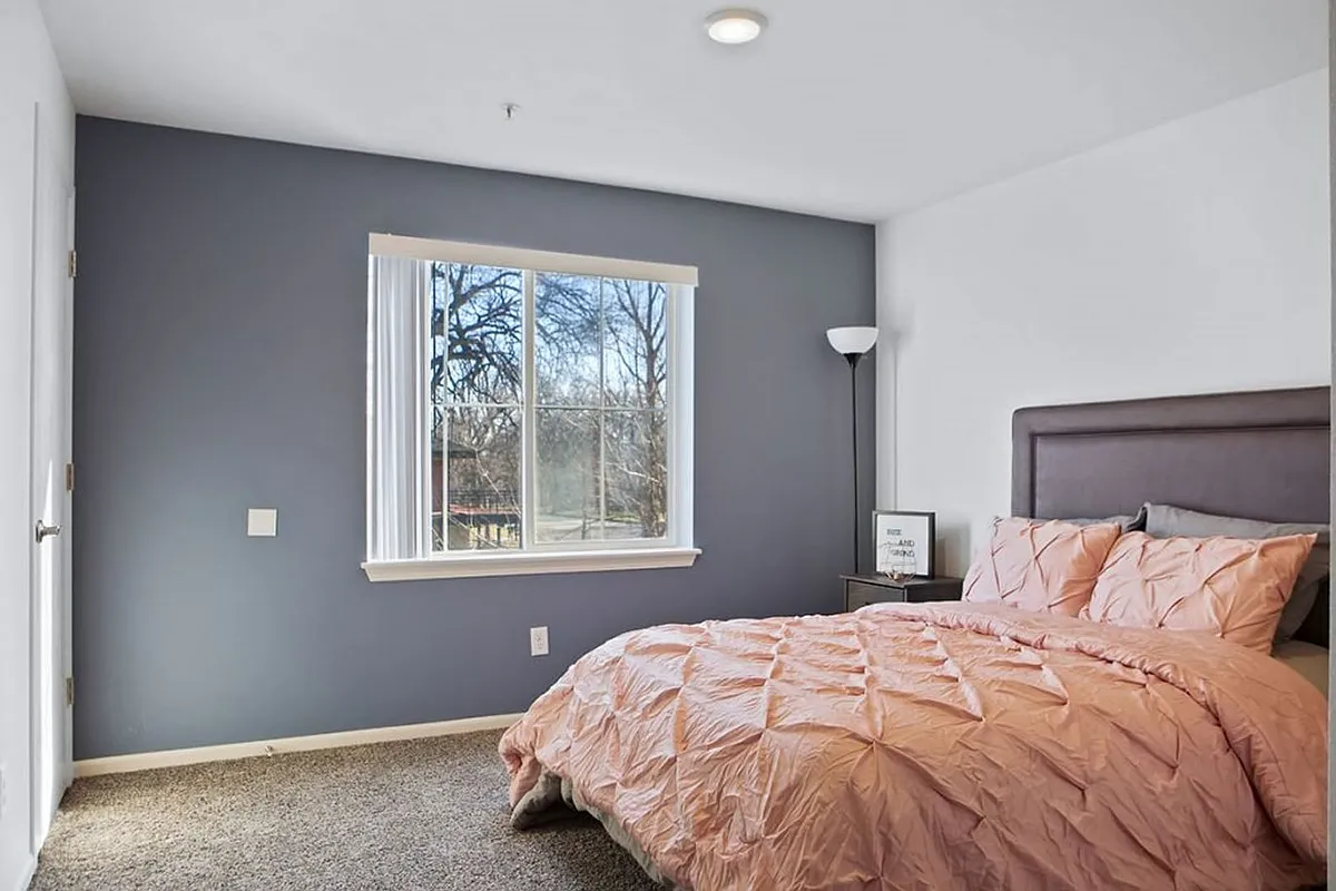 Building Photo - Atrium Suites - 2 BR/2 BA & 3 BR/3 BA