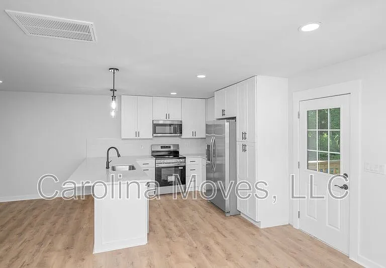 10 Valley View Ln — Photo 7