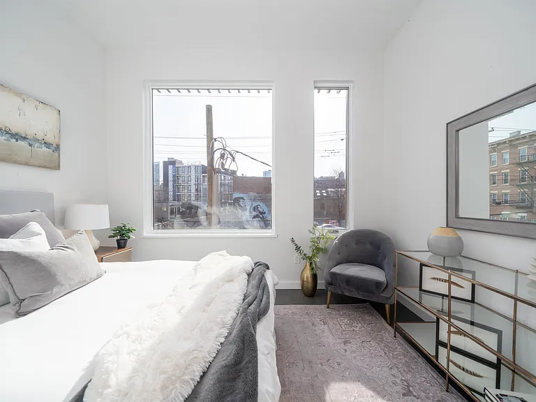 233 Newark Ave #4A — Photo 15
