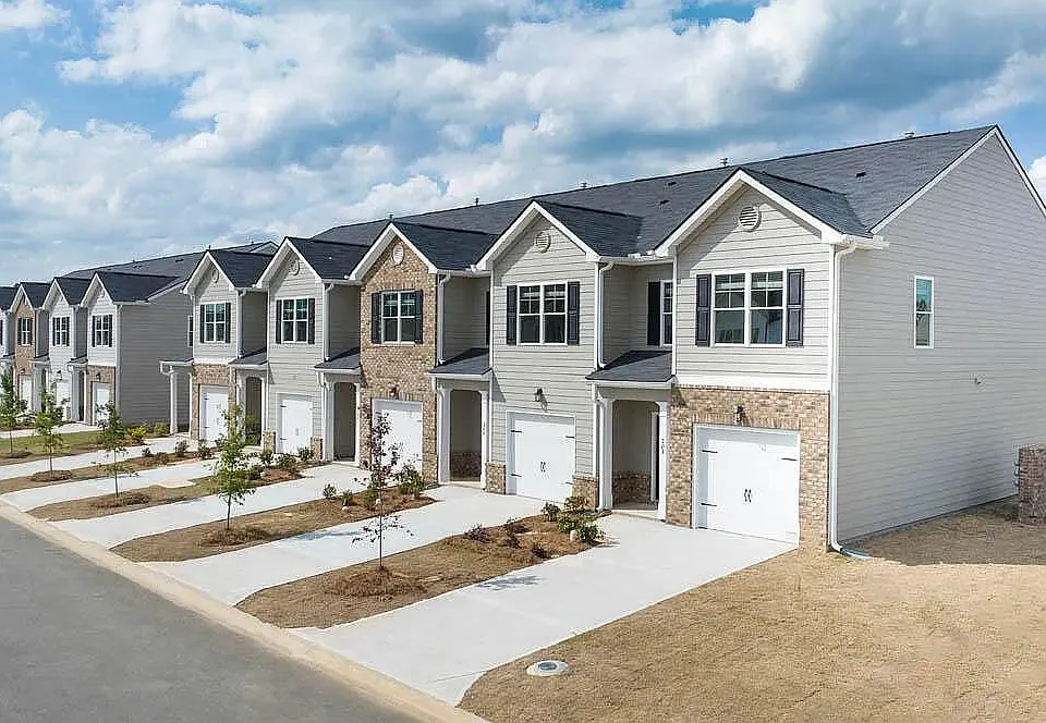 318 Bisham Ct