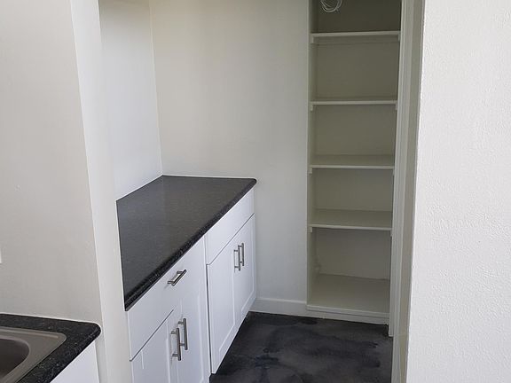 5th image of 2122 E Fairmount Ave #20