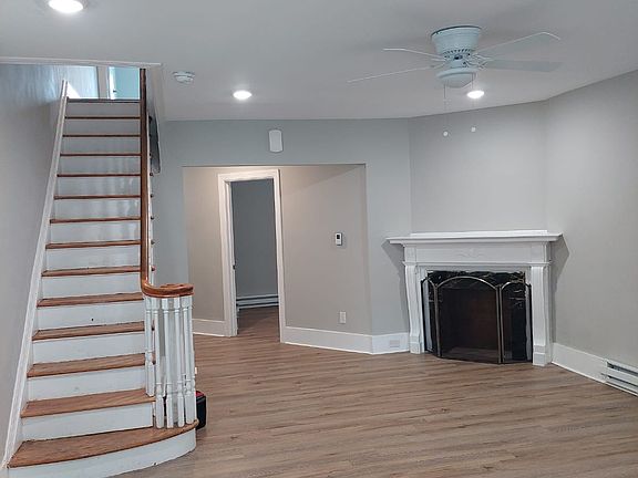 4th image of 1309 W Wingohocking St #A