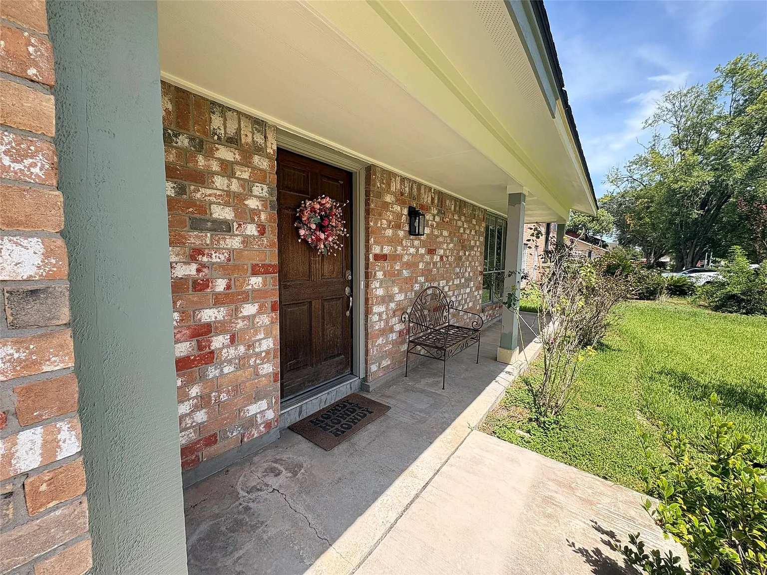 3 bed, 2.5 bath, 1540 sqft, $1,950 — Photo 3