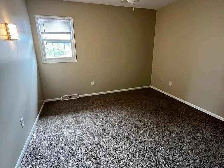 14745 Riley St — Photo 10