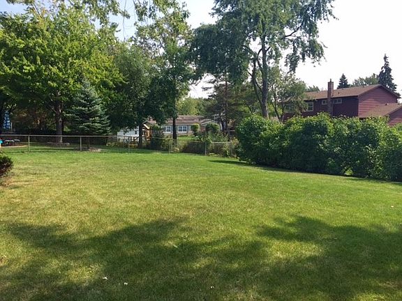 4th image of 815 W Hackberry Dr