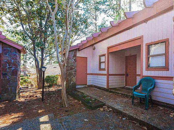 3rd image of 415 Club Villa