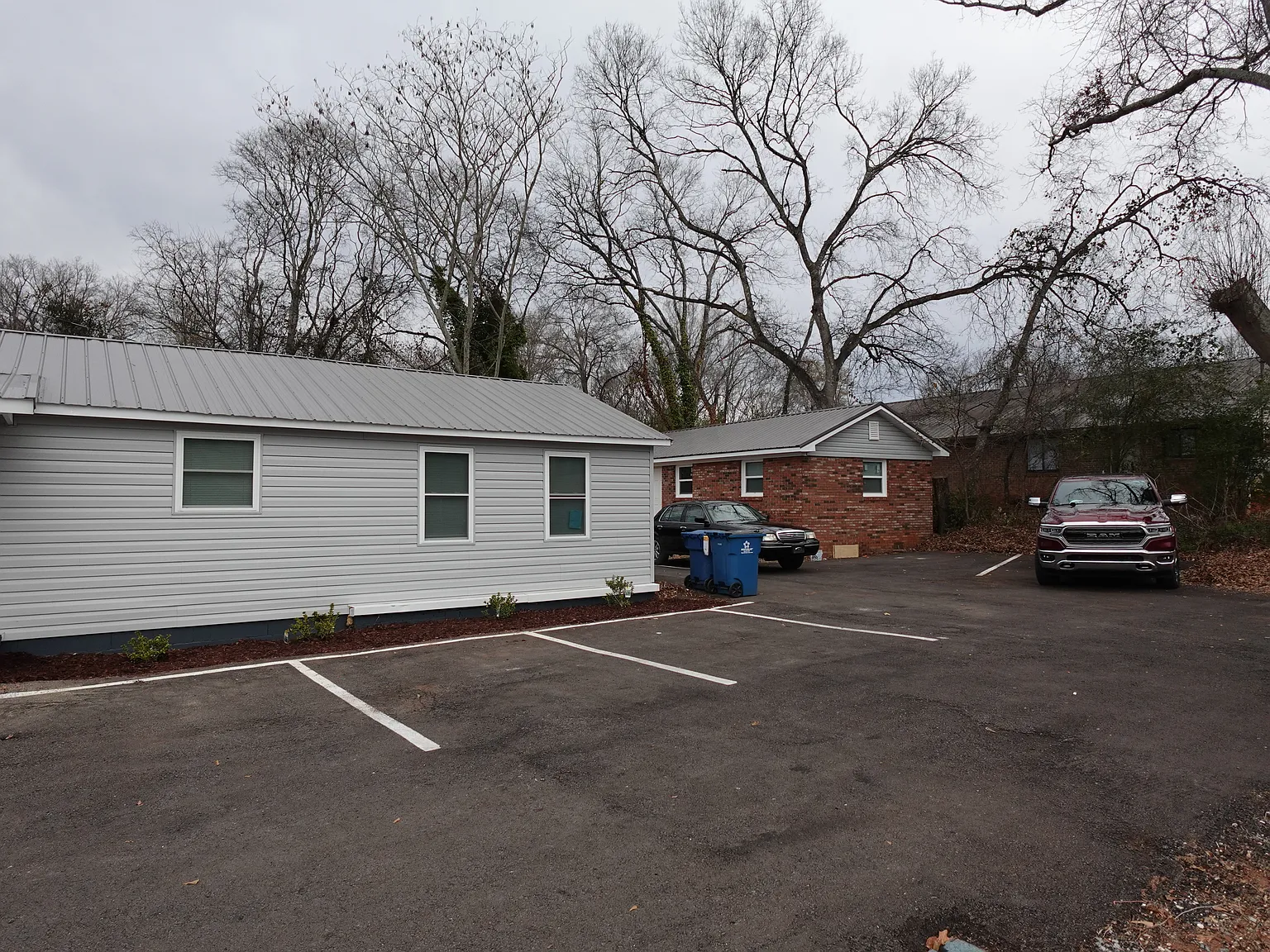 923 Washington St — Photo 1
