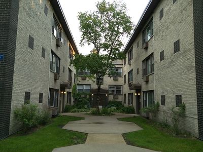 1507 W Birchwood Ave APT 1B, Chicago, IL, 60626