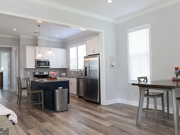 110 Hamlet Cir — Photo 6