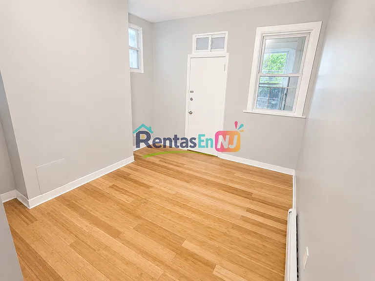 445 Broadway #1B — Photo 3
