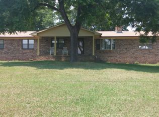 1005 Oxford St, Heflin, AL 36264