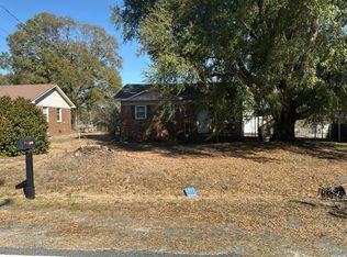 16741 Springs Mill Rd, Laurinburg, NC 28352