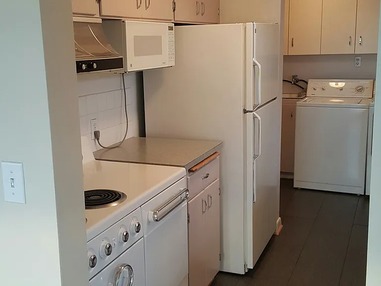 4308 2nd Ave NW — Photo 5