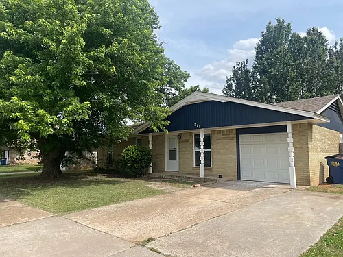 518 W Linden Dr Photo 1