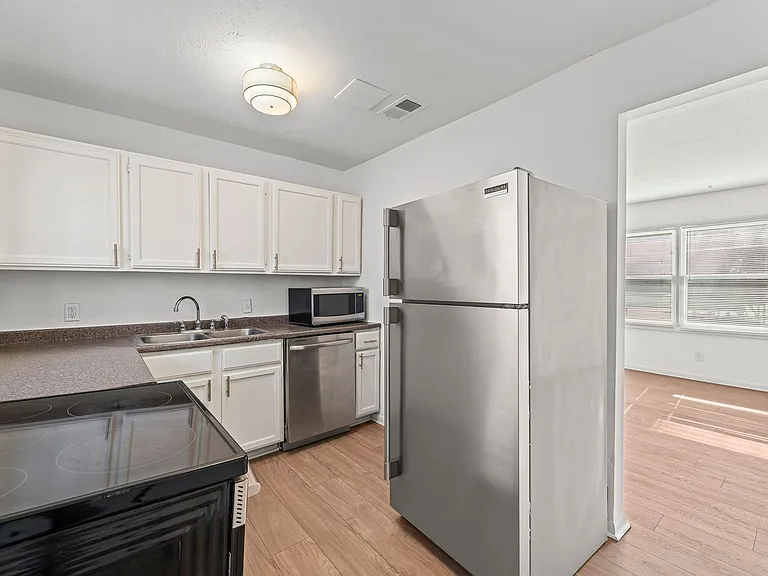 3906-04 Booth St #3906R — Photo 12