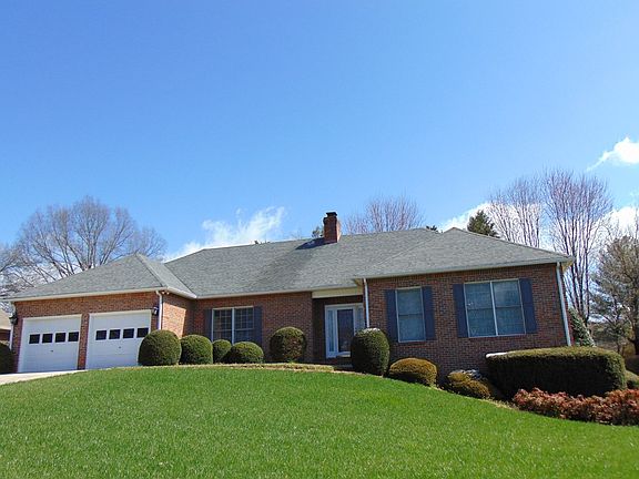 5th image of 839 Oaklawn Ct