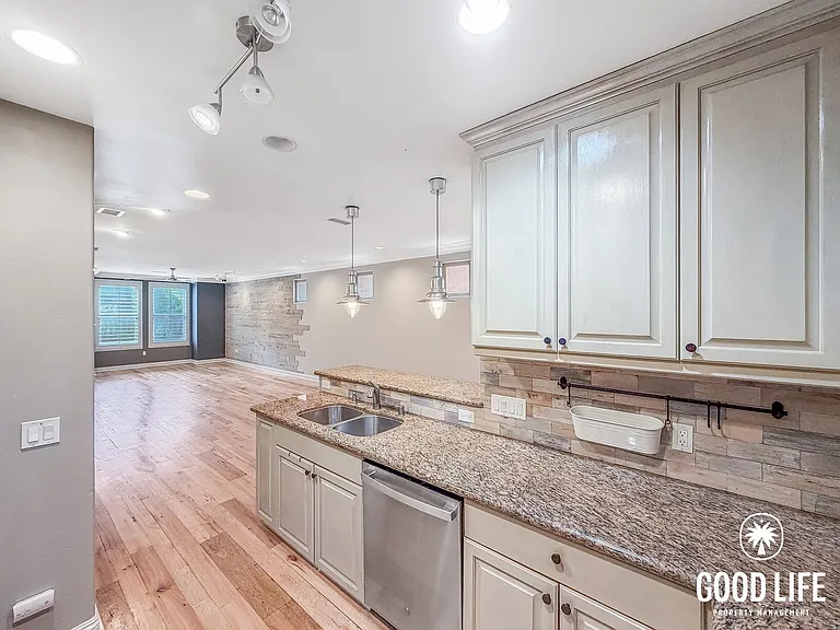 3947 Sequoia St — Photo 8