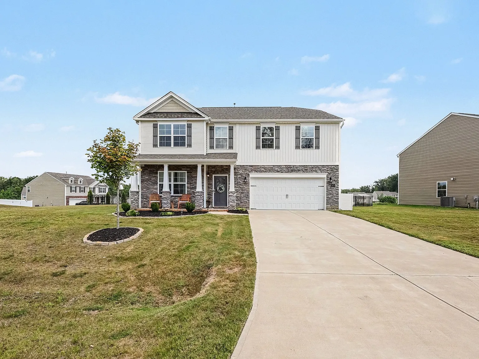 4 bed, 3.5 bath, 3108 sqft, $3,300 — Photo 4