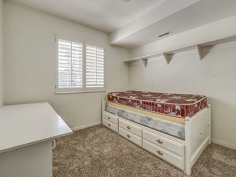 642 N 200 E #106 — Photo 6