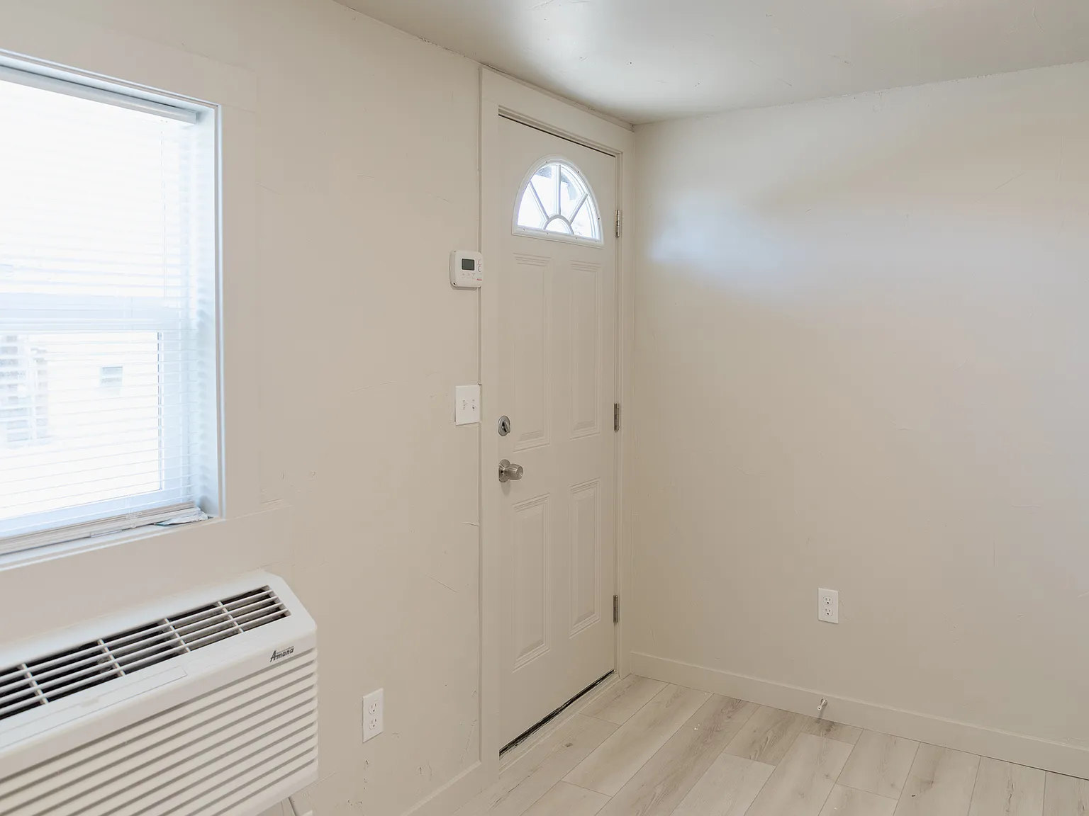 Weimer Property- 439 SE 2nd St. - 425 #2 — Photo 3