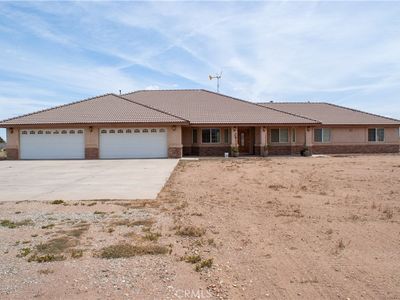 8465 Cedar Ct, Phelan, CA, 92371