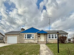 824 S Main St, Brownstown, IN 47220