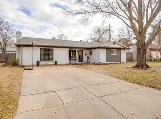 301 Lena Ln, Burleson, TX 76028