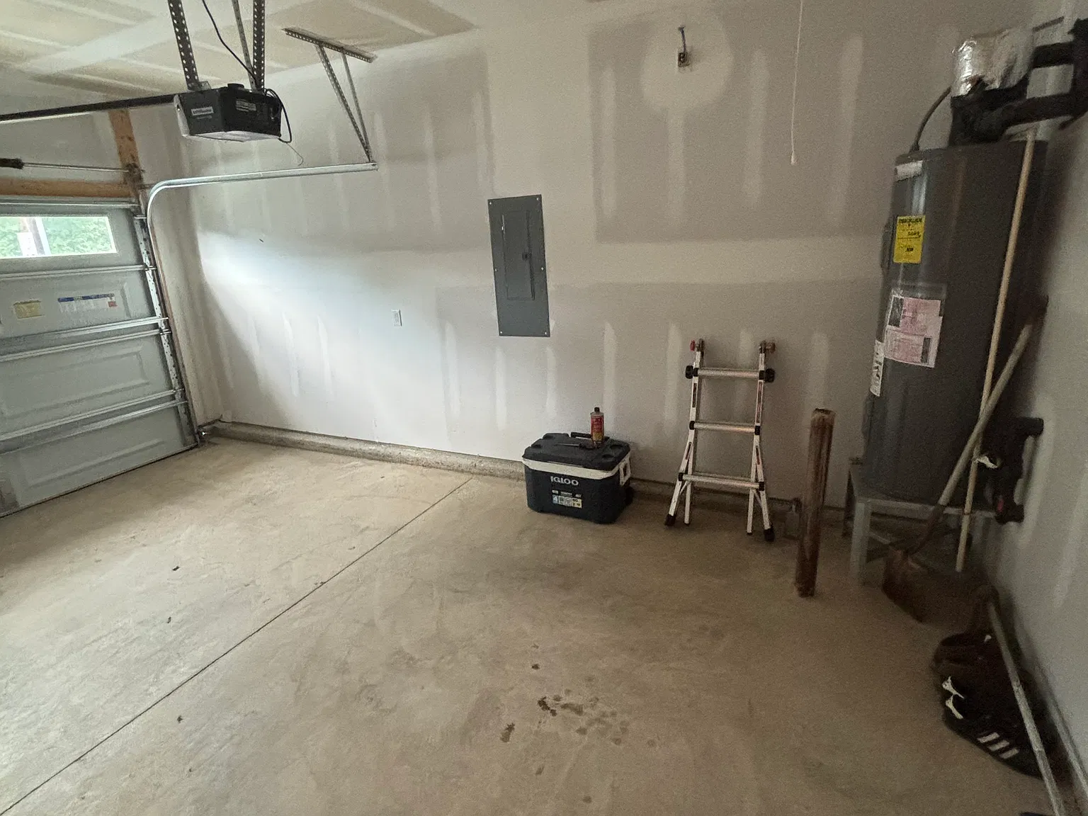 3 bed, 1600 sqft, $2,600 — Photo 3