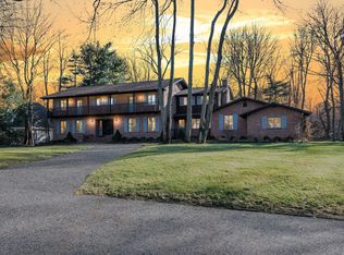 1 Lynam Rd, Stamford, CT 06903