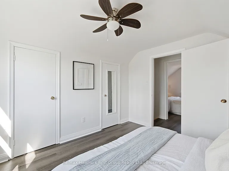 573 Sinclair St — Photo 23