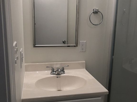4th image of 1020 Church St #4