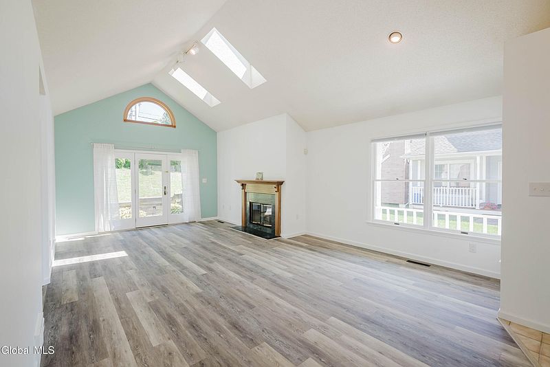 4th image of 5 Kensington Place