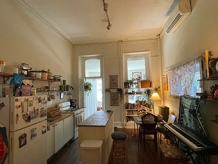 409 S 42nd St #1F — Photo 3