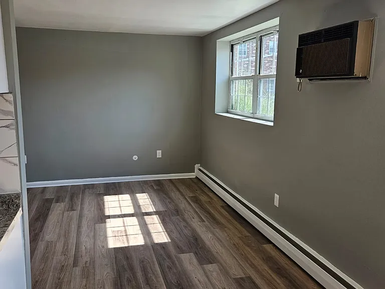 1801 Shoshone Dr #2 — Photo 3