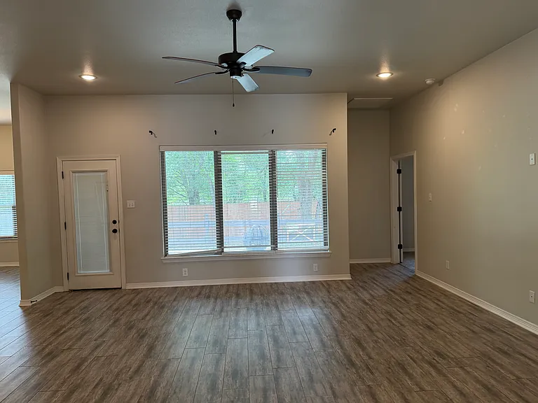 3404 Braford Dr — Photo 13