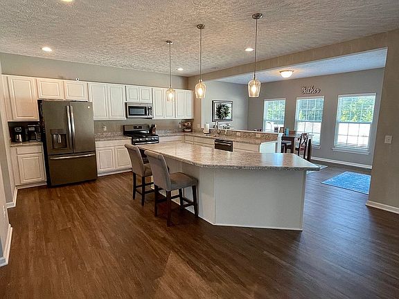 2nd image of 4309 Brooks Ct