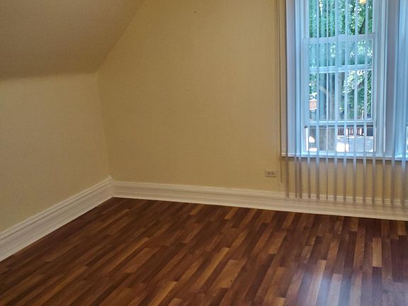 4th image of 4540 N Oakley Ave