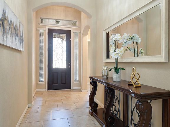 5th image of 16453 Aventura Ave