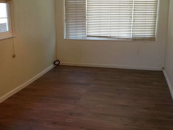 5th image of 2229 Vine Ave